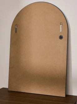 Arched all-glass mirror