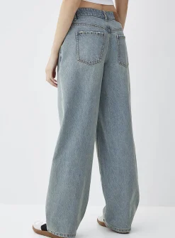 Baggy low-rise jean