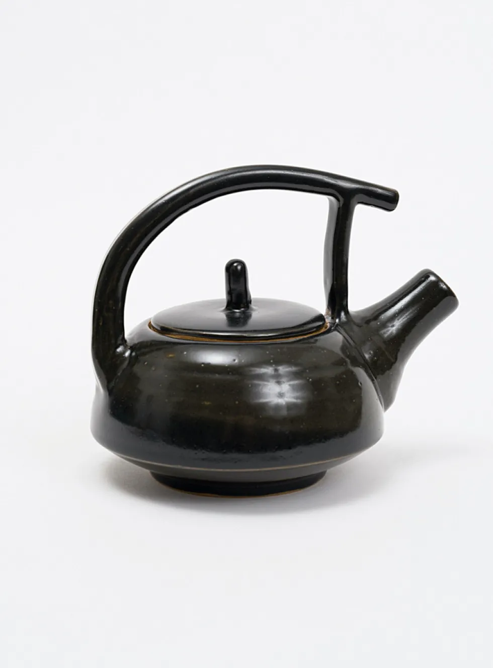 Bauhaus teapot