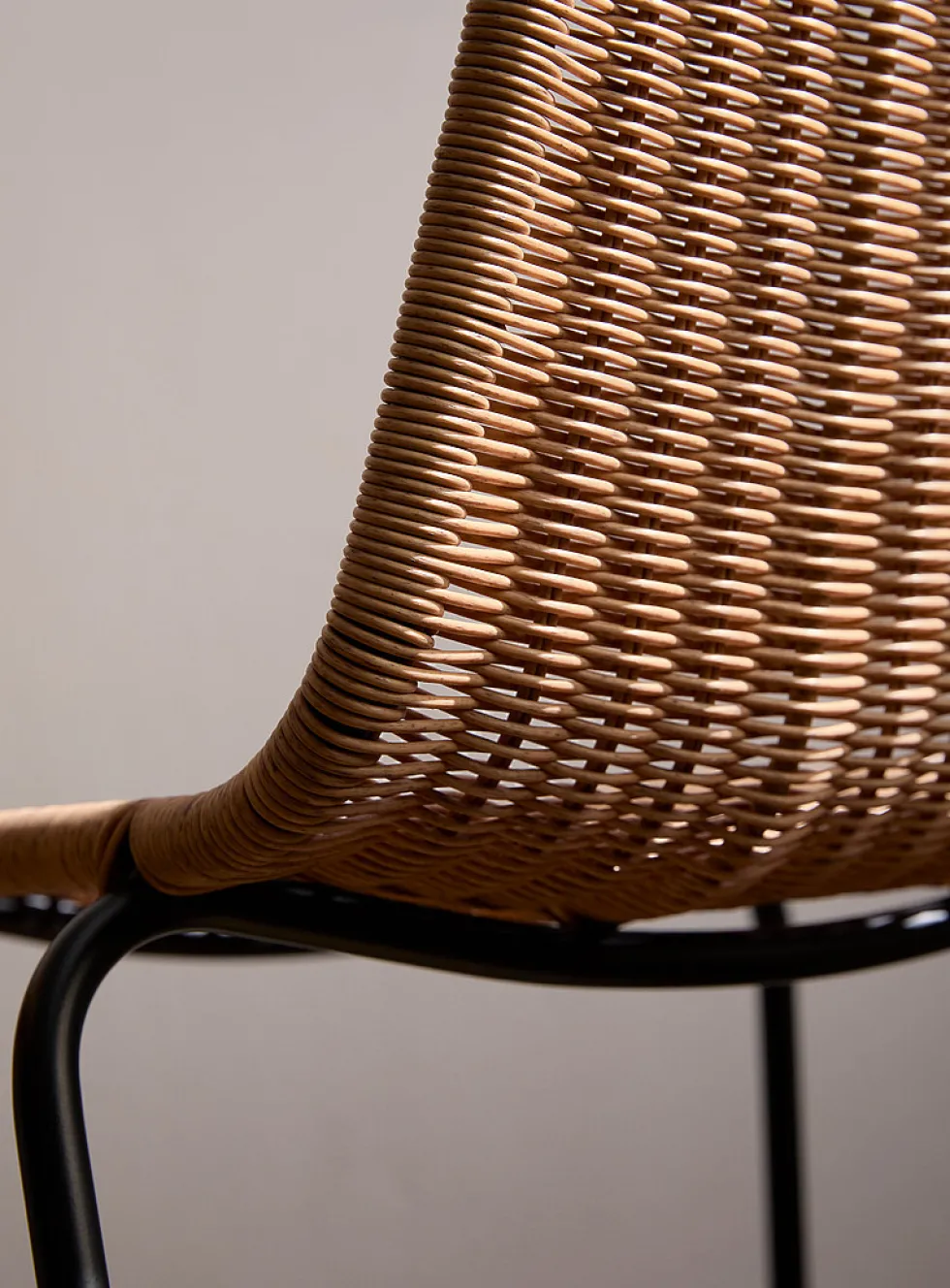 Braided polyresin counter stool