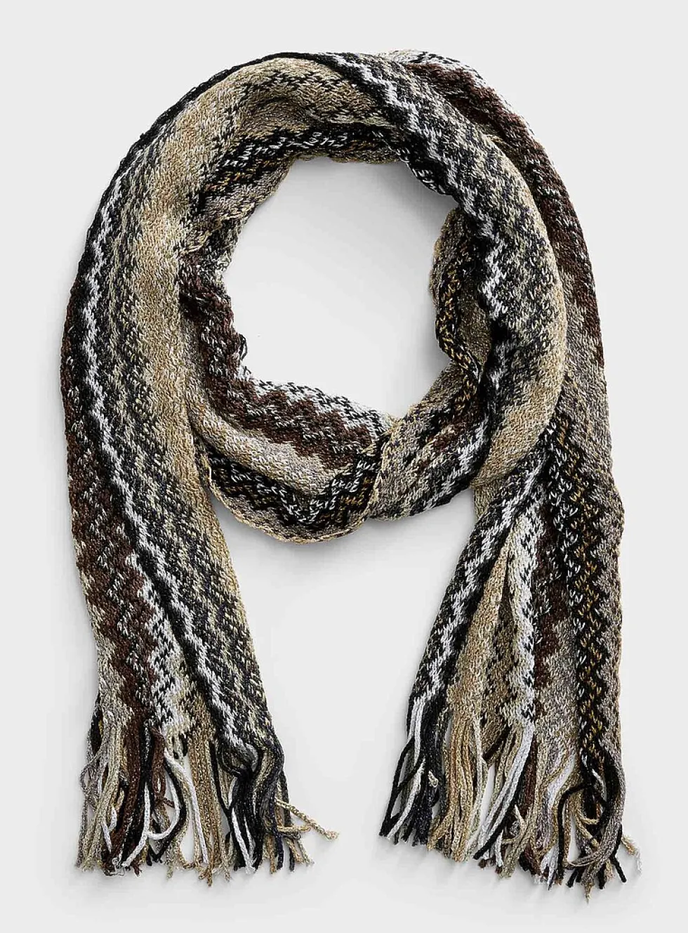 Brilliant zigzag scarf