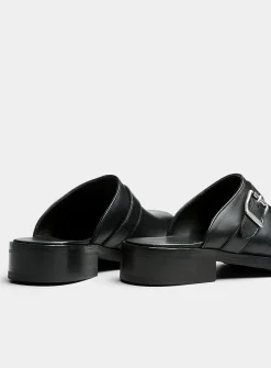 Camion black leather mule