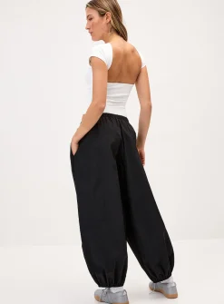Canvas barrel-leg jogger