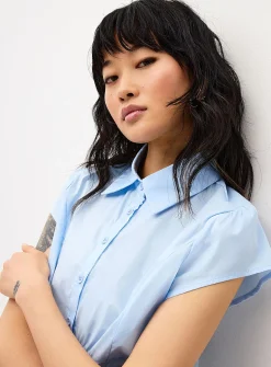 Cap-sleeve fitted shirt