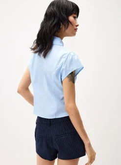 Cap-sleeve fitted shirt