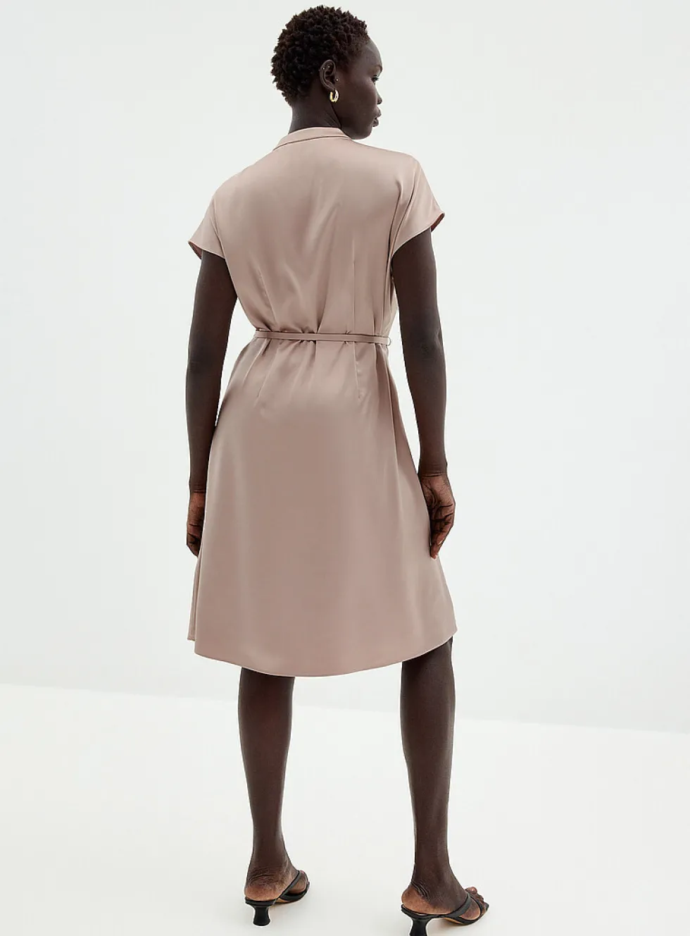 Cap-sleeve officer-collar satiny dress