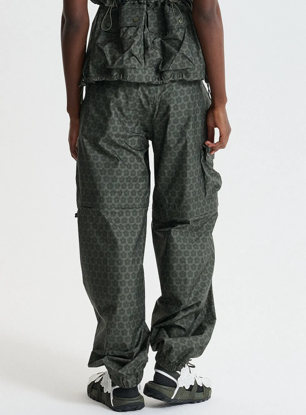 Carla Spectra hybrid legs floral pant