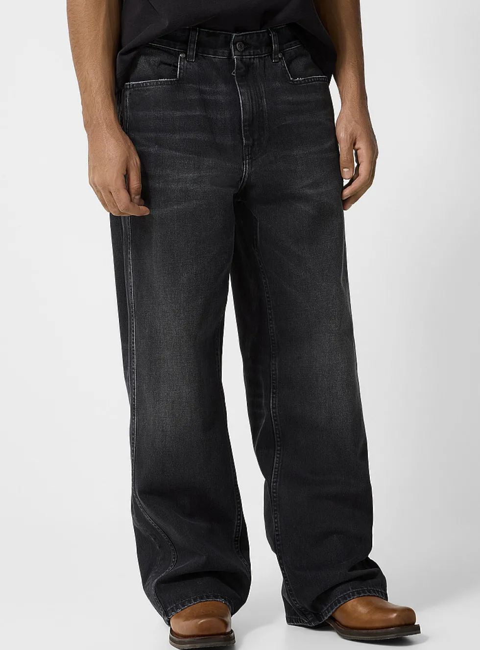 Case square-pocket wide-leg jean
