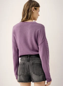 Casual low-rise short