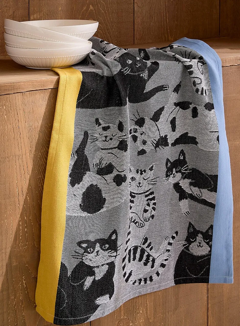Cats jacquard tea towel