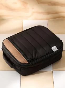 Colourful quilted lunch bag