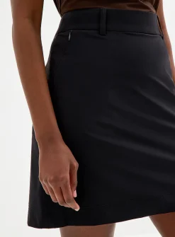 Comfort-waist technical fabric skort