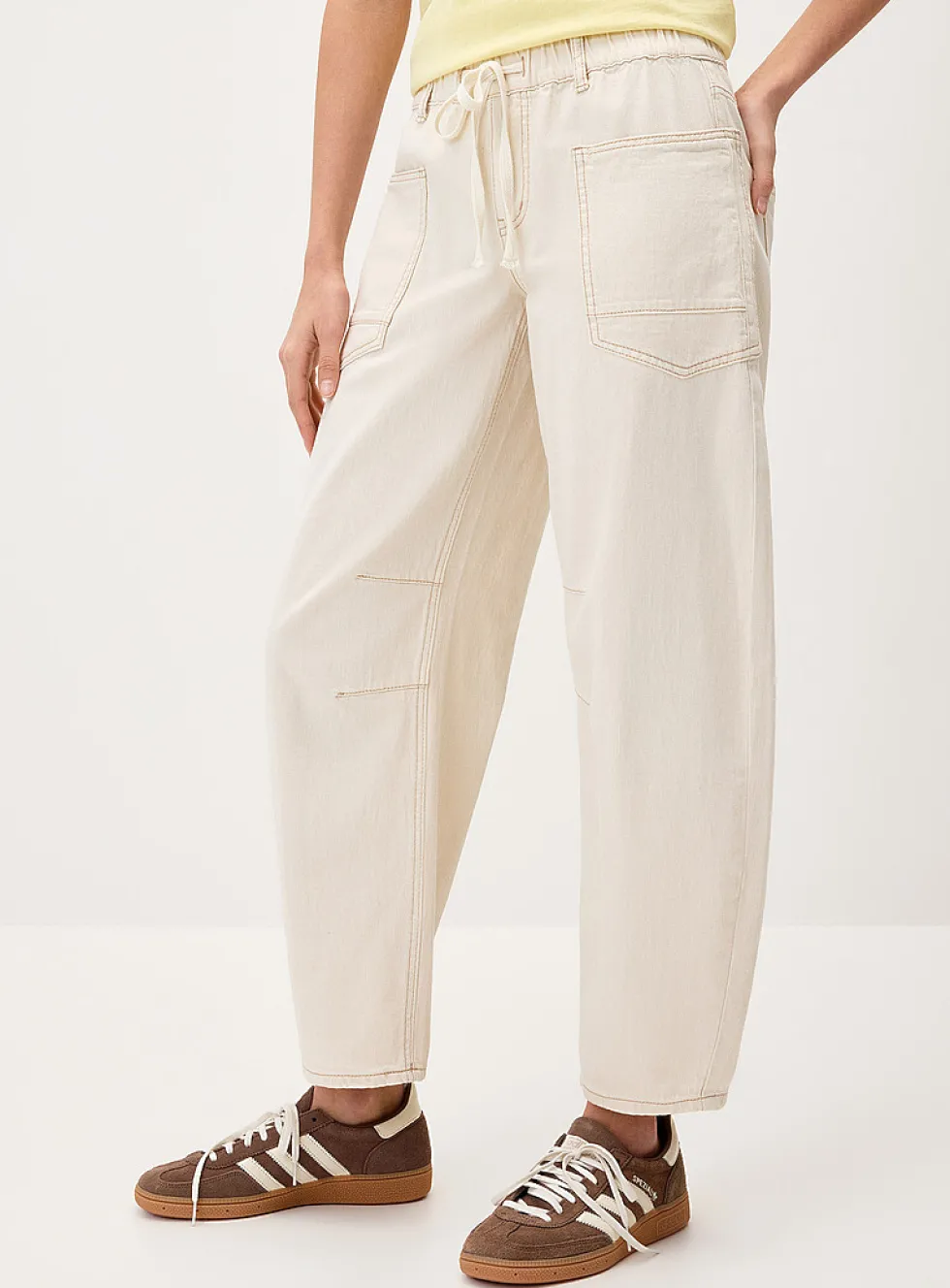 Cord waist barrel jean