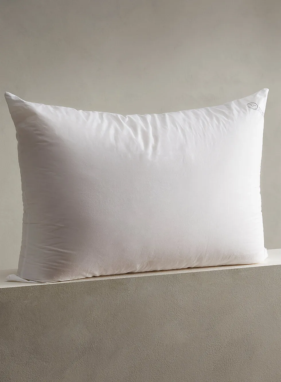 Cotton and wool medium pillow