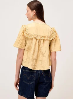 Crinkled-effect crochet details blouse