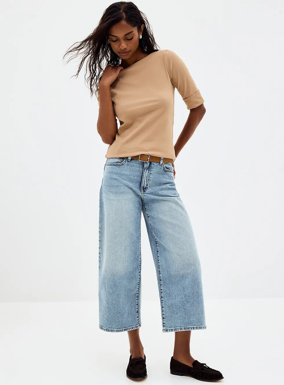 Cropped faded jean