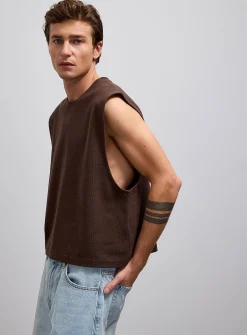 Cropped ribbed muscle tee