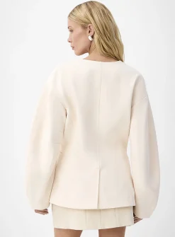 Curved-sleeve V-neck fitted blazer