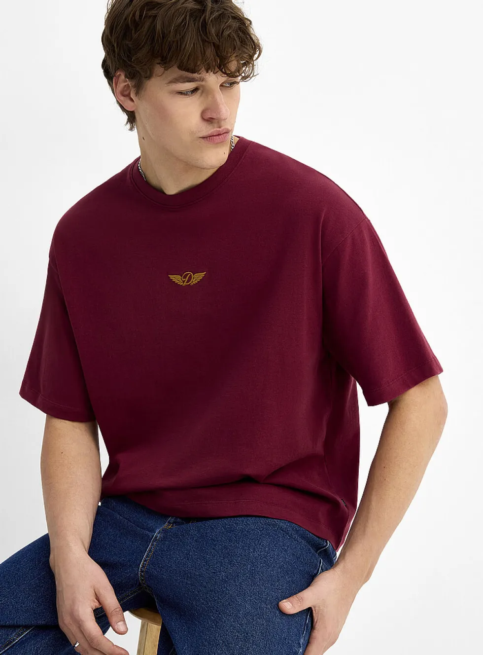 D embroidery crew-neck T-shirt