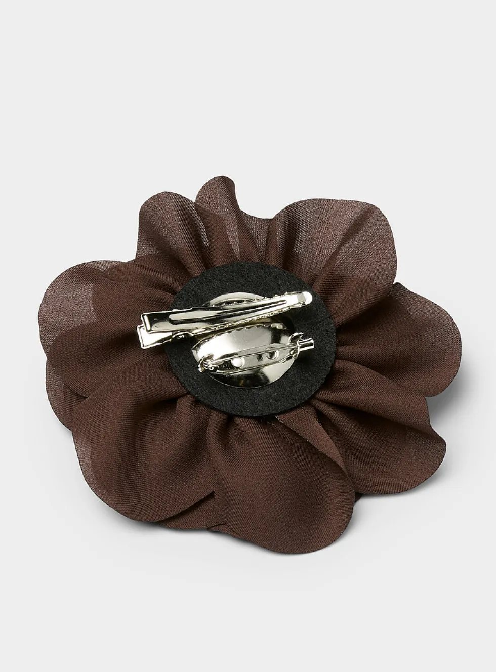 Dome flower brooch