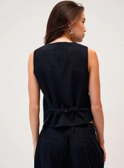 Dressy vest with small buttons