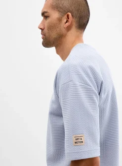 Embossed geo T-shirt