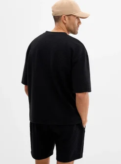 Embossed geo T-shirt