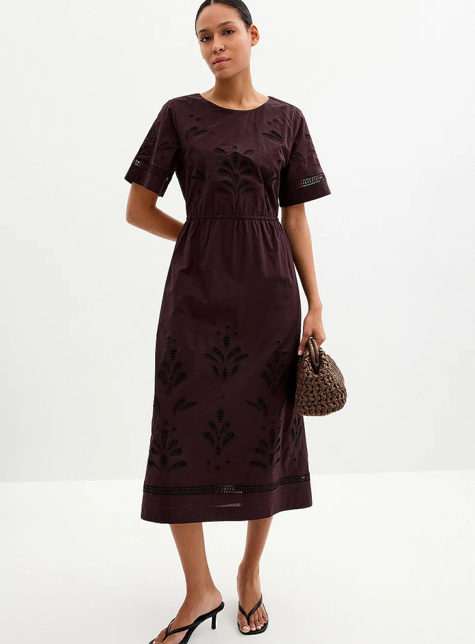 Embroidered bouquet midi dress