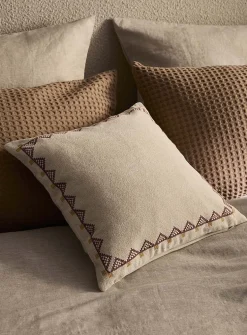Embroidered patterns ivory removable-cover cushion