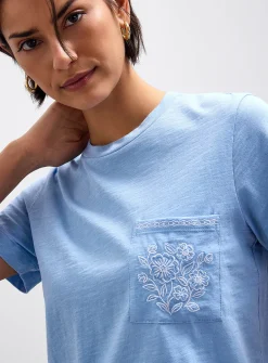 Embroidered pocket 100% organic cotton slub T-shirt