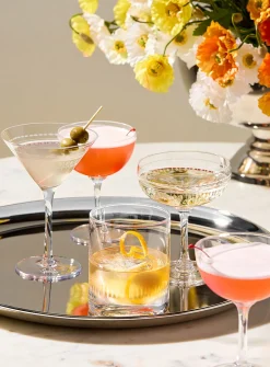 Engraved stars champagne glasses