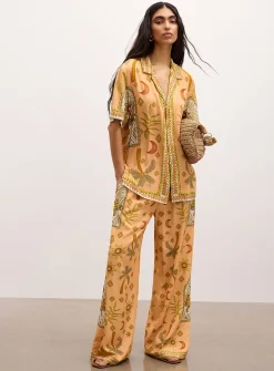 Exotic print notch collar shirt
