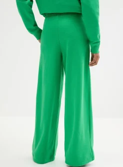 Extra-wide fleece pant