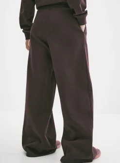 Extra-wide fleece pant