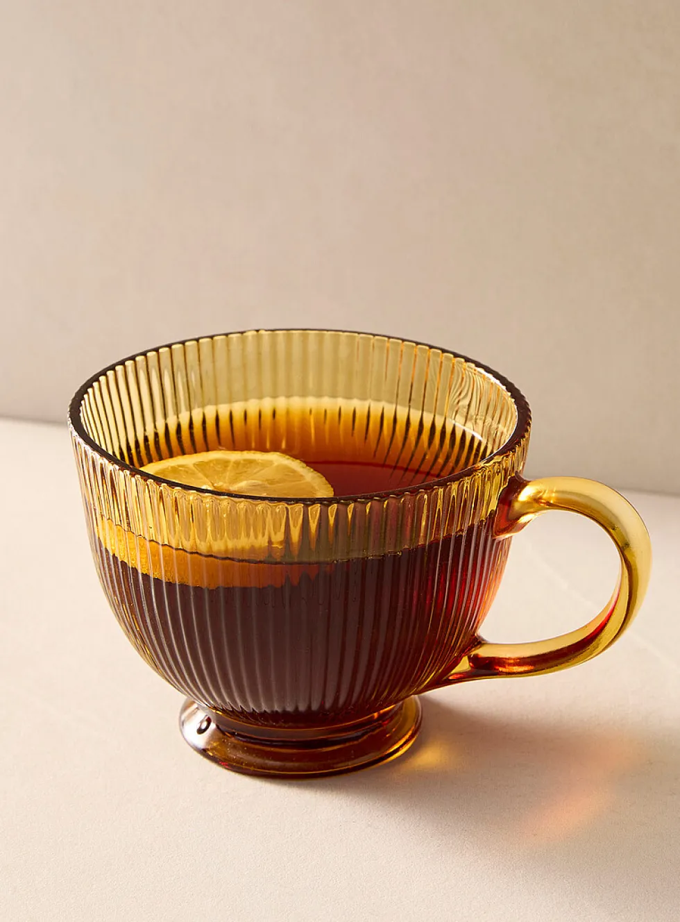 Fine grooved mug