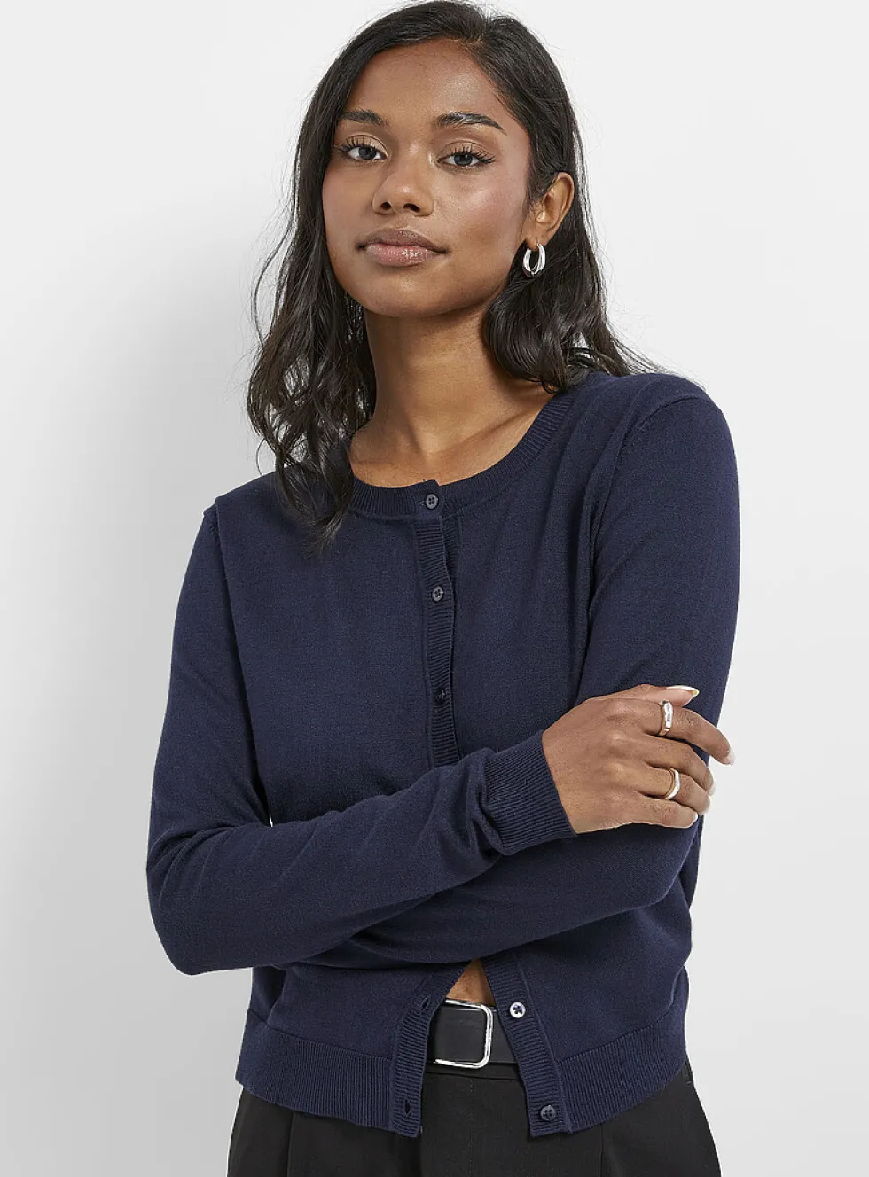 Fine-knit crew-neck cardigan