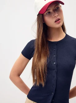 Finely ribbed button-up T-shirt