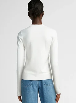 Fitted solid-colour crew-neck sweater