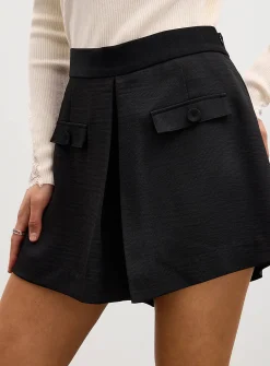 Flap pocket piqué skort
