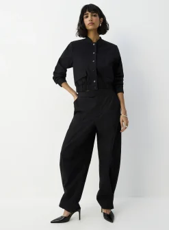 Flap pockets cropped linen-blend jacket