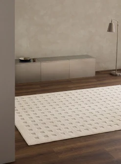 Flat-woven checkers ivory rug