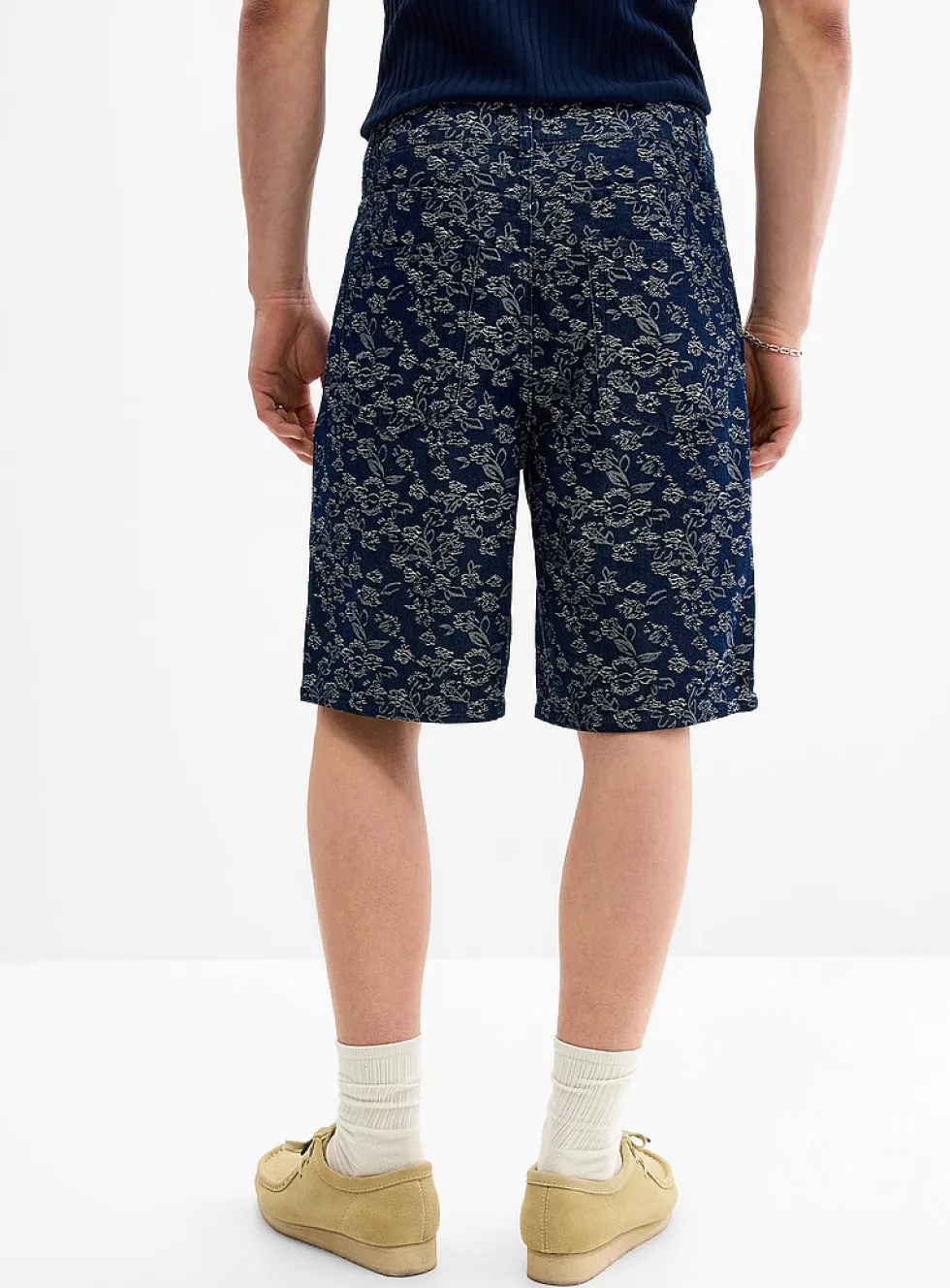 Floral jacquard 11" jort