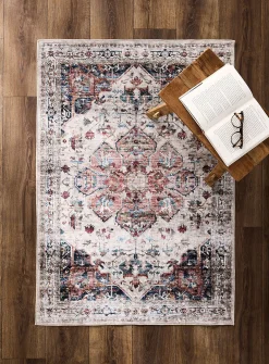 Floral medallion Persian-style rug