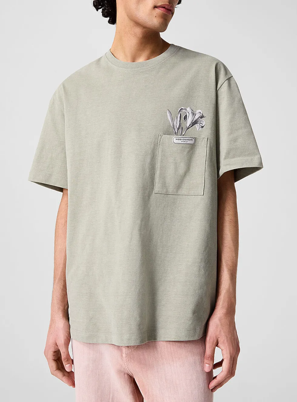 Floral print pocket and back T-shirt
