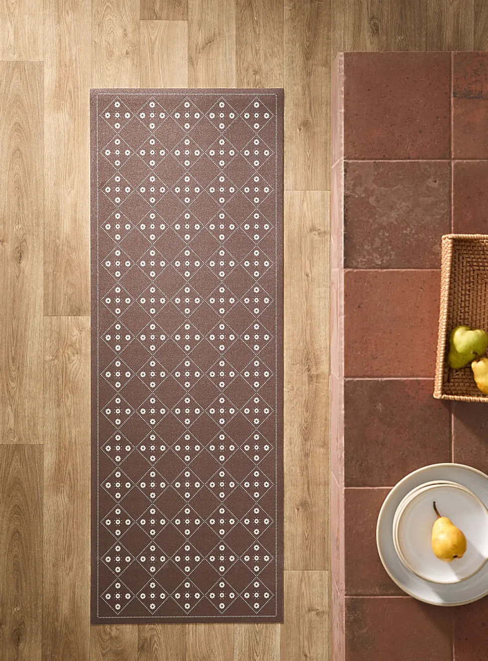 Floral tile pattern hallway vinyl mat