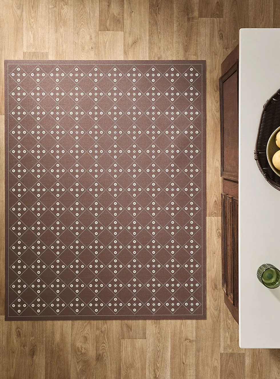 Floral tile pattern vinyl mat
