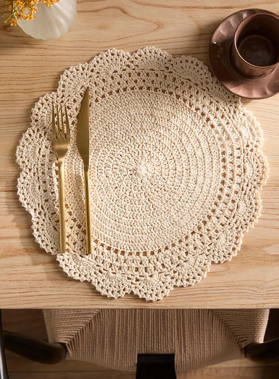 Flower crochet placemat