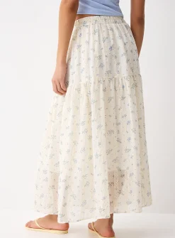 Flowers and embroidery maxi skirt