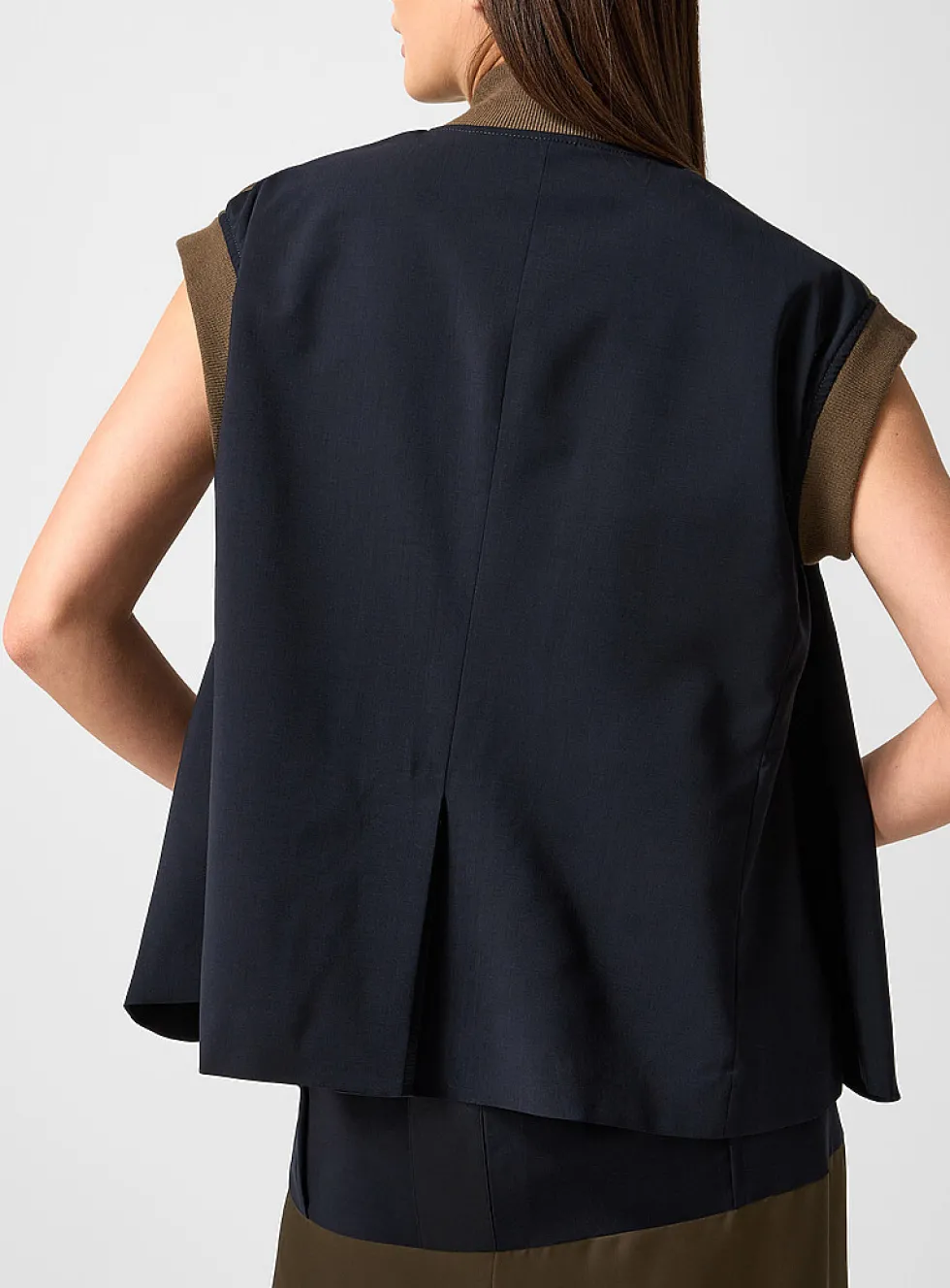 Flowy back sleeveless bomber jacket