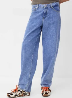 Fuji light denim barrel-leg jean